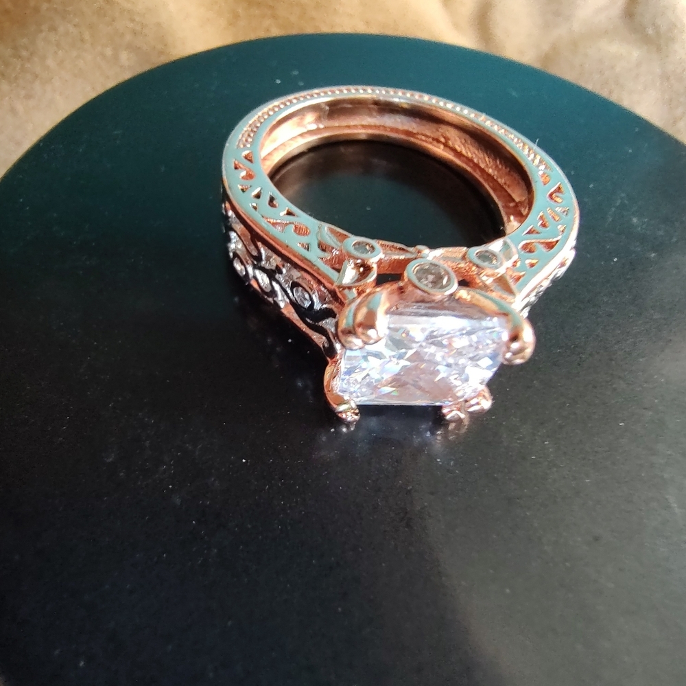 CZ ring. Rose gold and silver toned filigree. Size 8 - Picture 7 of 13